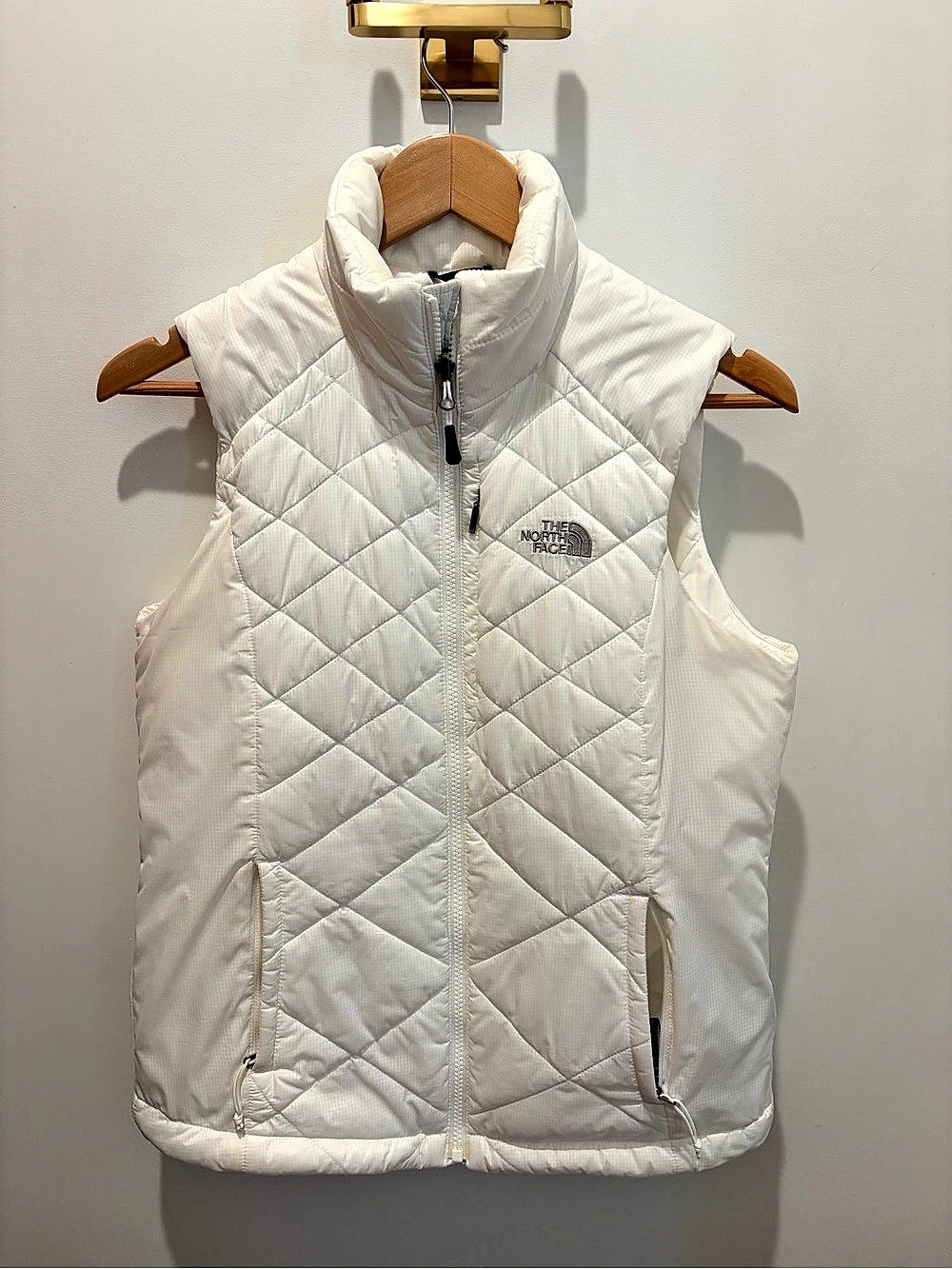 The North Face Women'Small Diamond Peak Insulated Vest White Small
